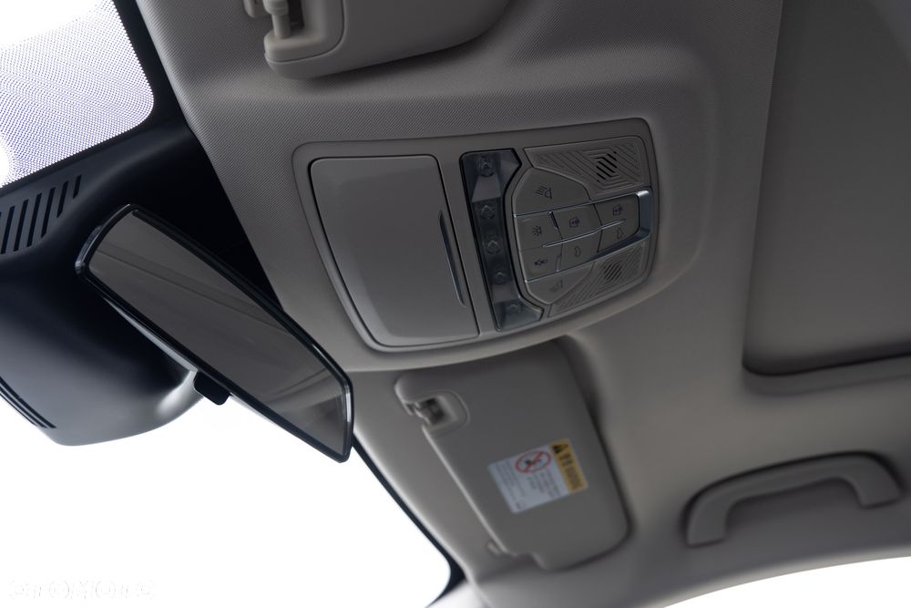 Bestune B70 2.0T Elegance - 29