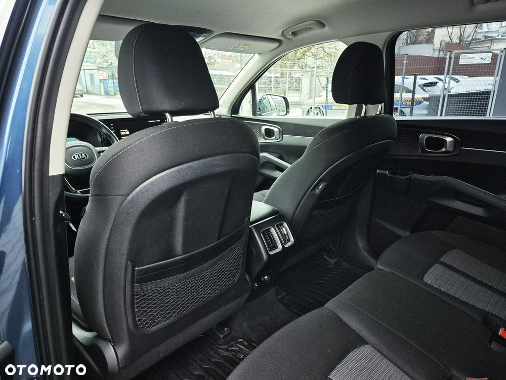 Kia Sorento 1.6 T-GDI HEV L 7os - 30