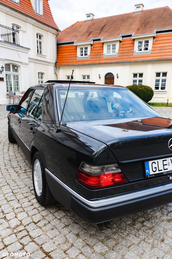 Mercedes-Benz W124 (1984-1993) - 8