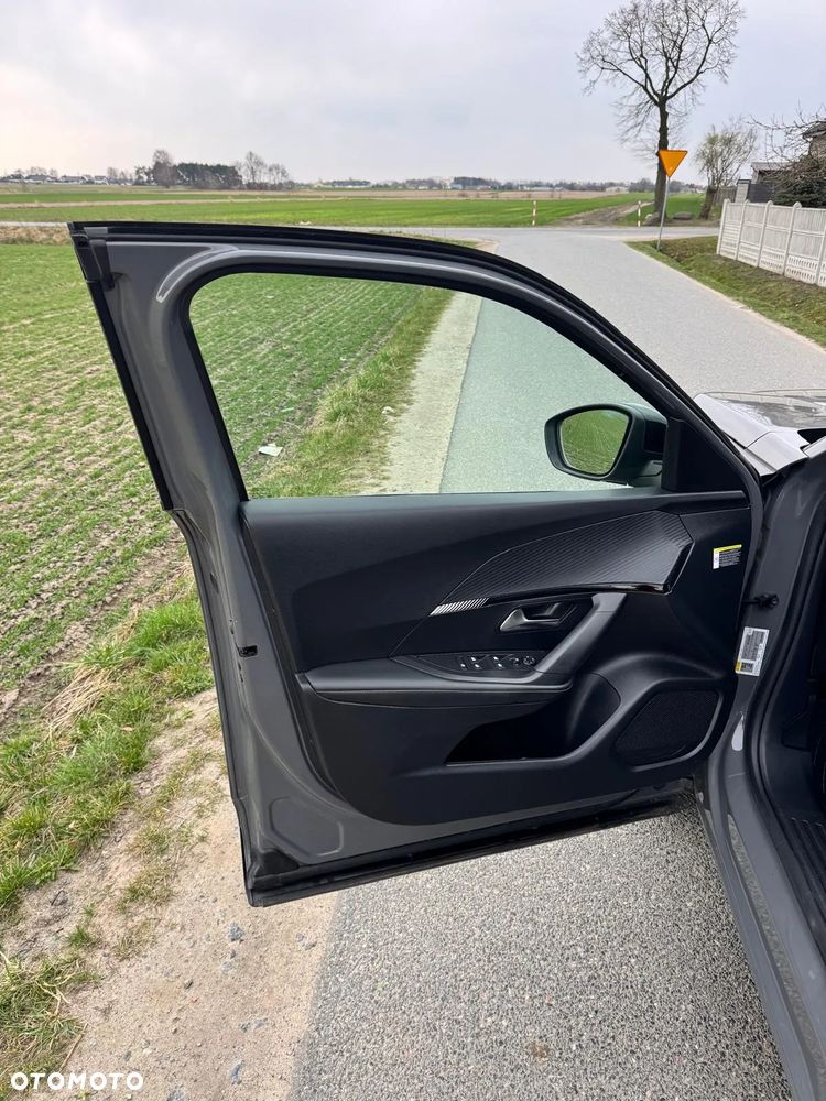 Peugeot 2008 BlueHDi 130 EAT8 Allure - 12