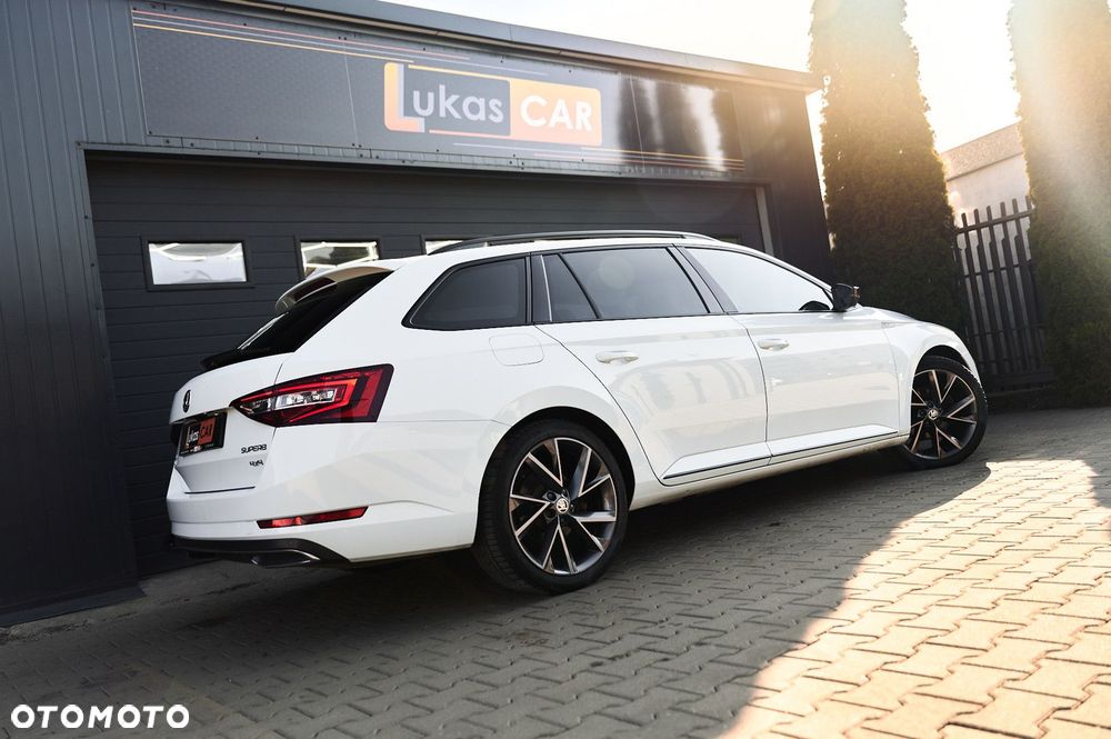 Skoda Superb 2.0 TDI 4x4 DSG Sportline - 34