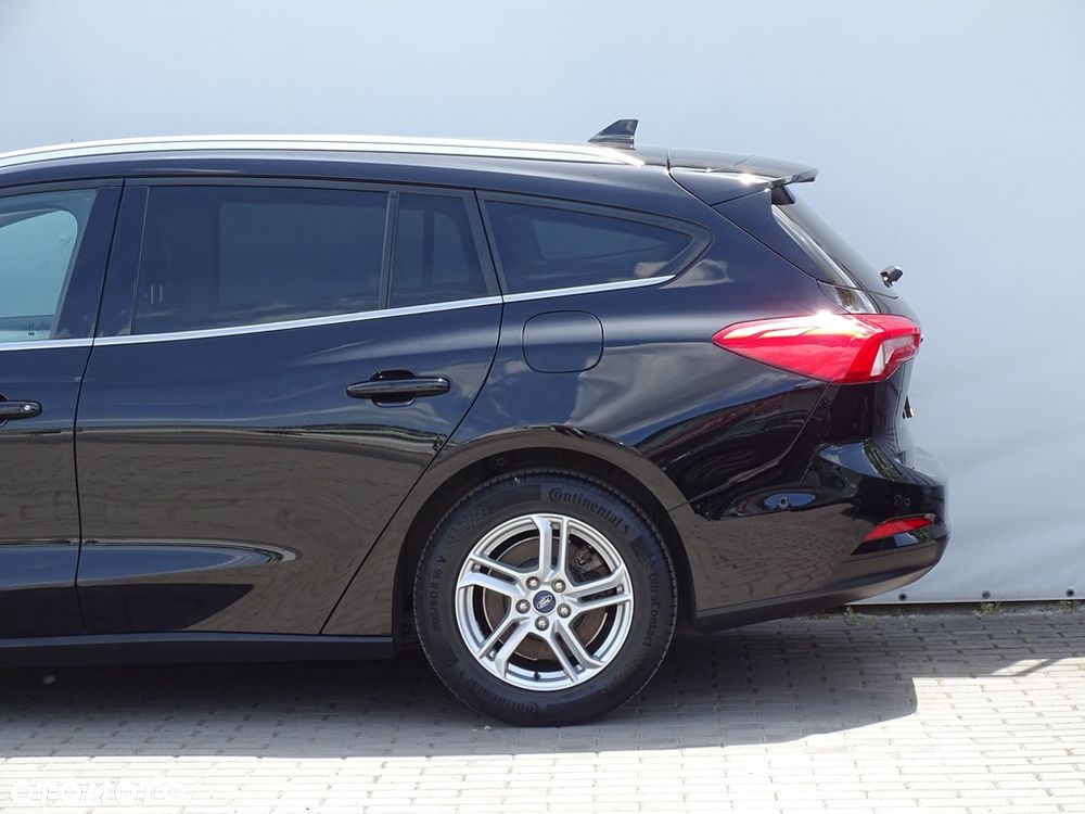Ford Focus SW 1.5 EcoBlue S&S TITANIUM - 4