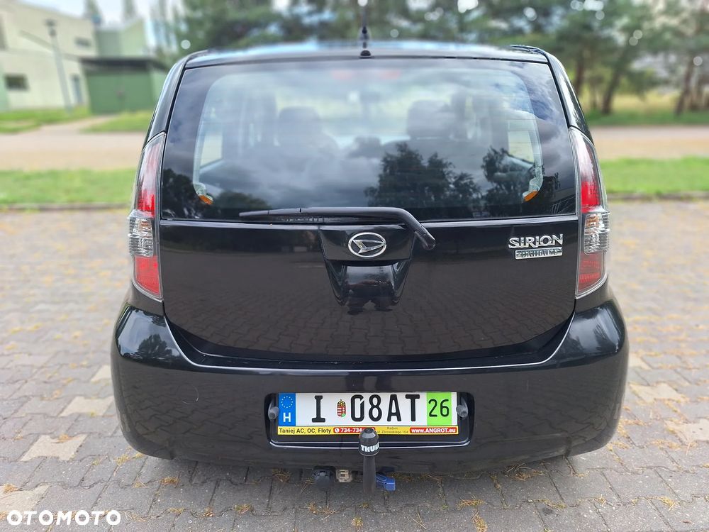Daihatsu Sirion 1.3 - 6