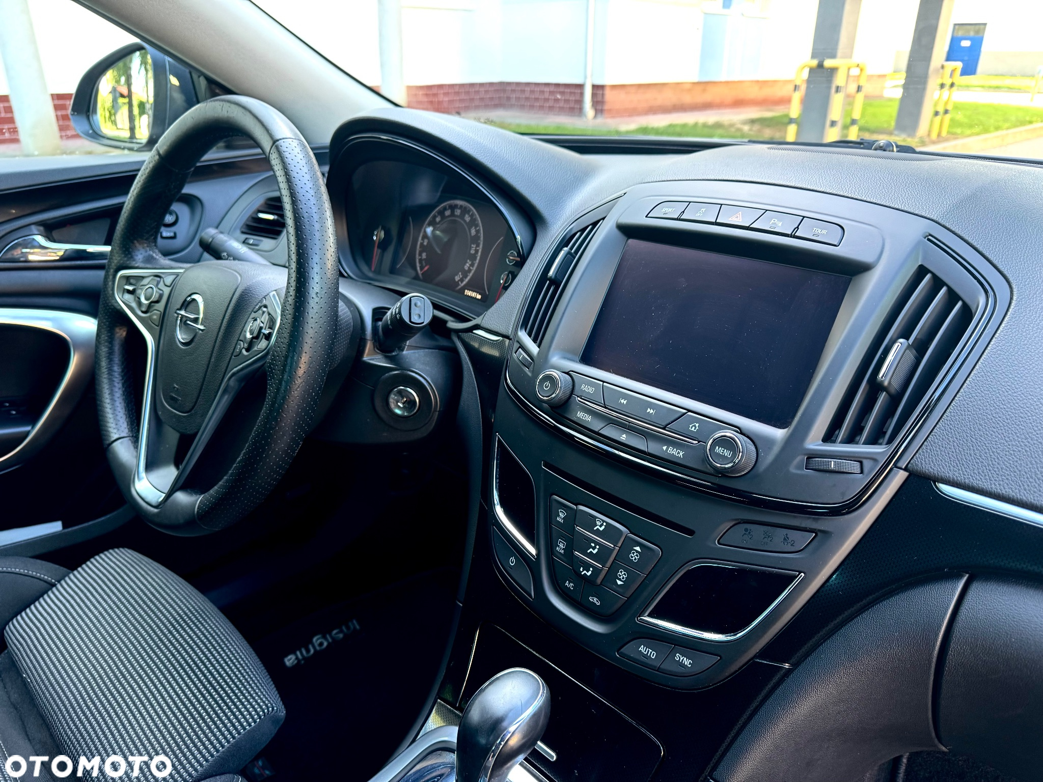 Opel Insignia - 19