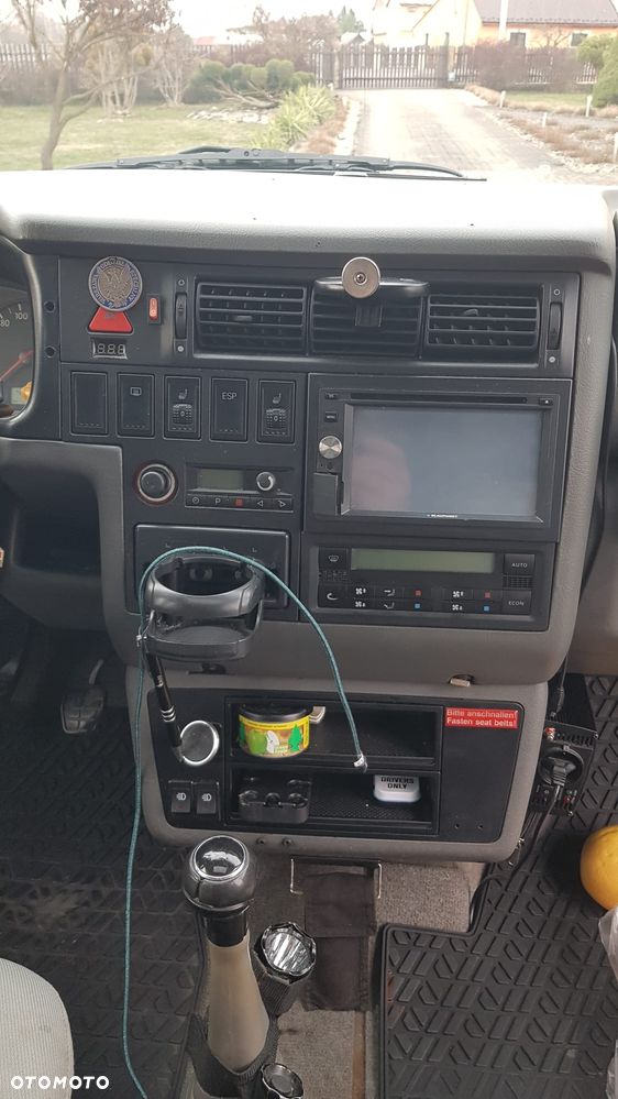 Volkswagen Multivan - 4