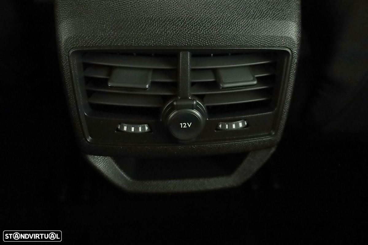 Peugeot 3008 1.6 Hybrid Allure e-EAT8 - 22