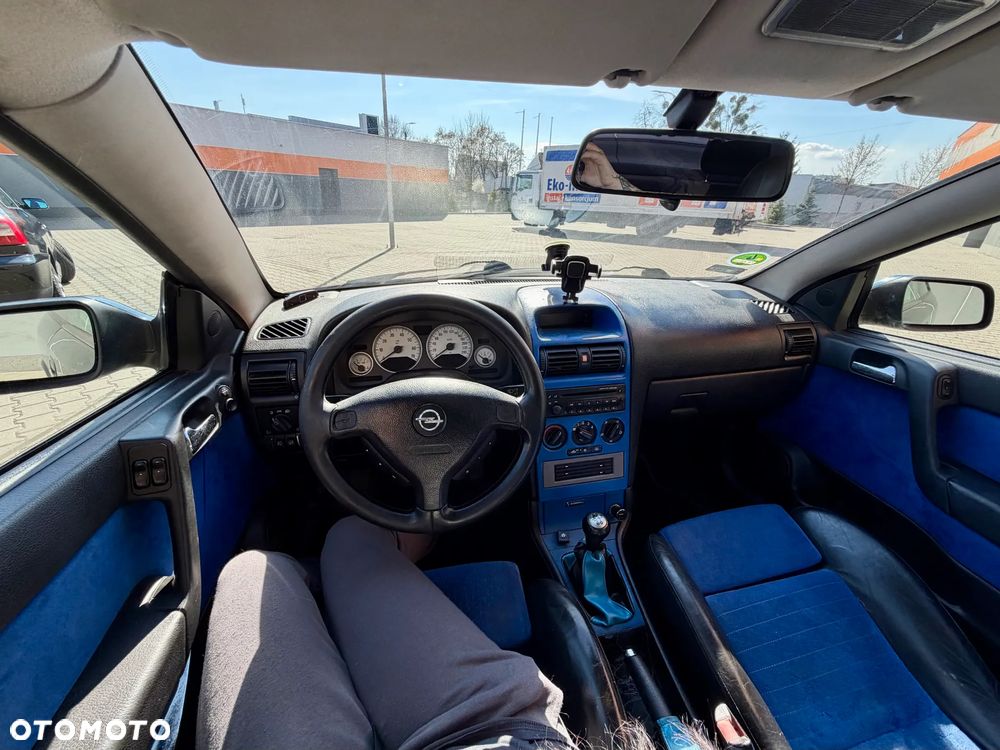 Opel Astra 1.8 Bertone - 9