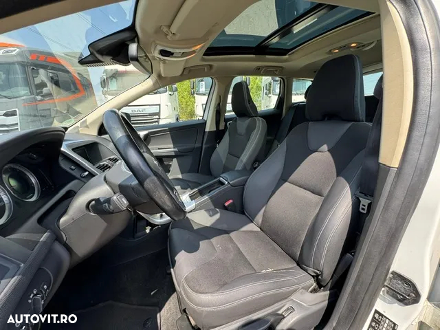 Volvo XC 60 D4 Momentum - 10