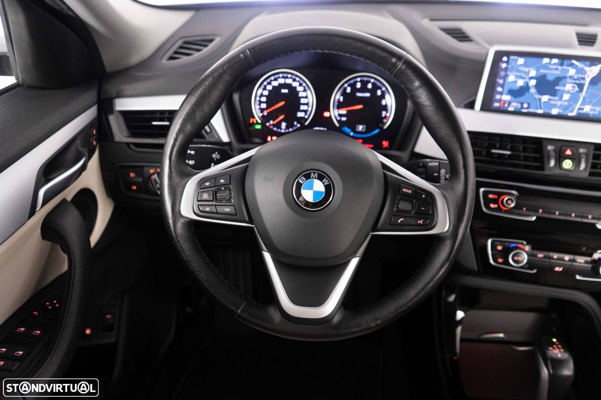 BMW X2 25 e xDrive GoldPlay - 29