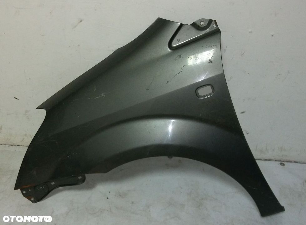 Błotnik przedni lewy Toyota Corolla Verso 2004- - 1