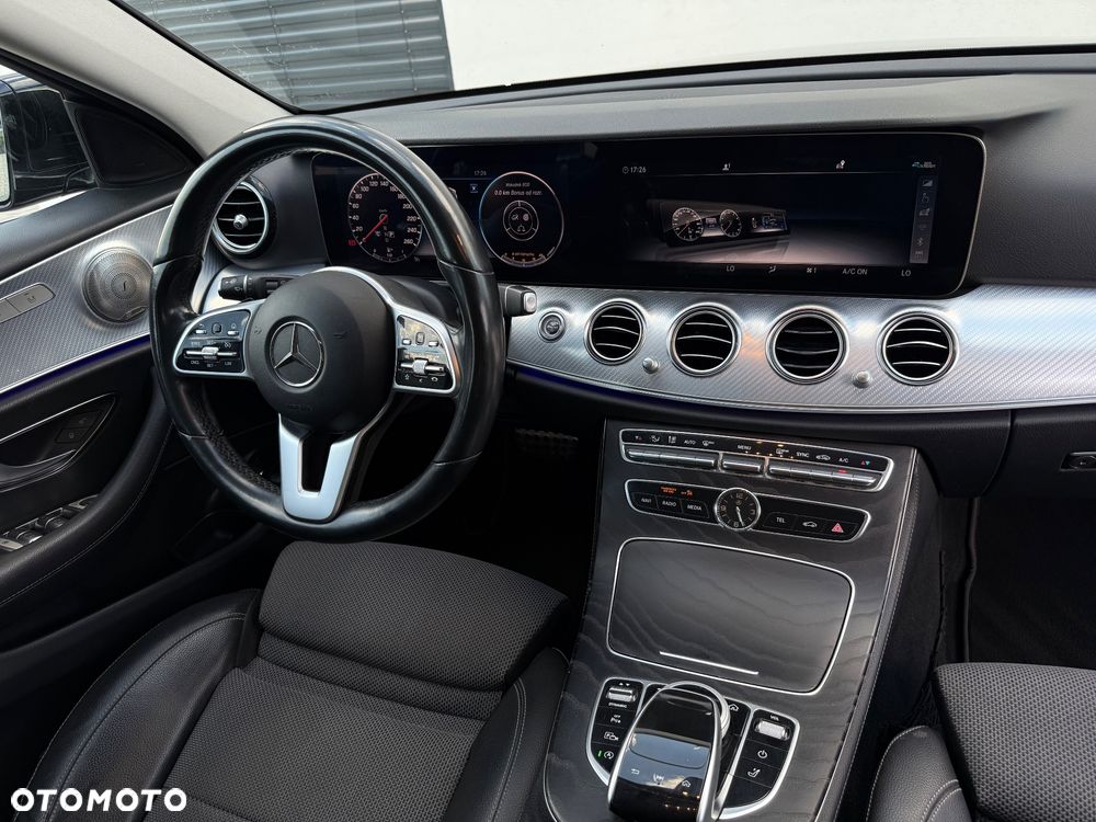 Mercedes-Benz Klasa E 200 d 9G-TRONIC Exclusive - 26
