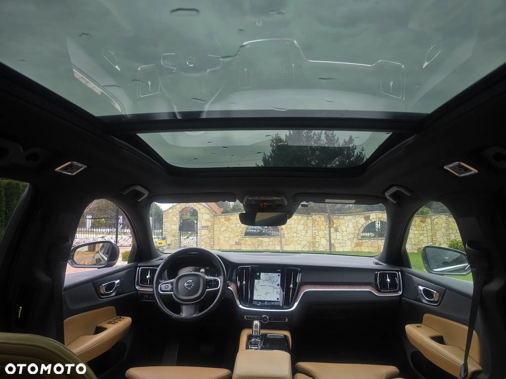 Volvo V60 T8 AWD Plug-In Hybrid Inscription - 15