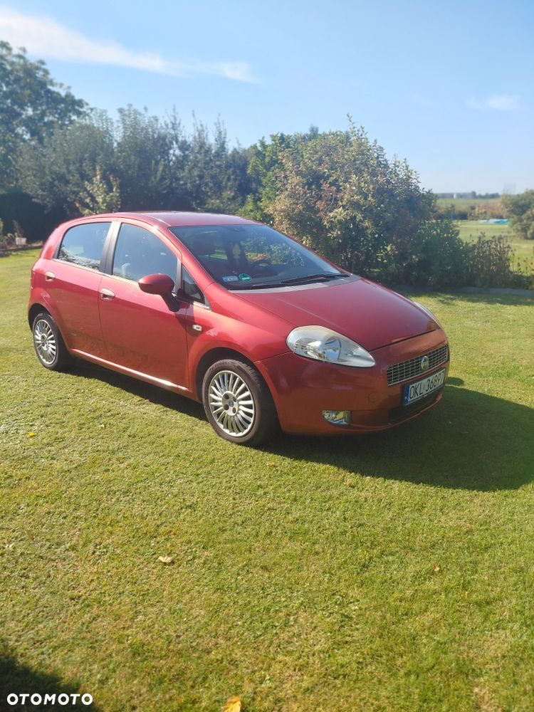 Fiat Grande Punto 2006 photo 4
