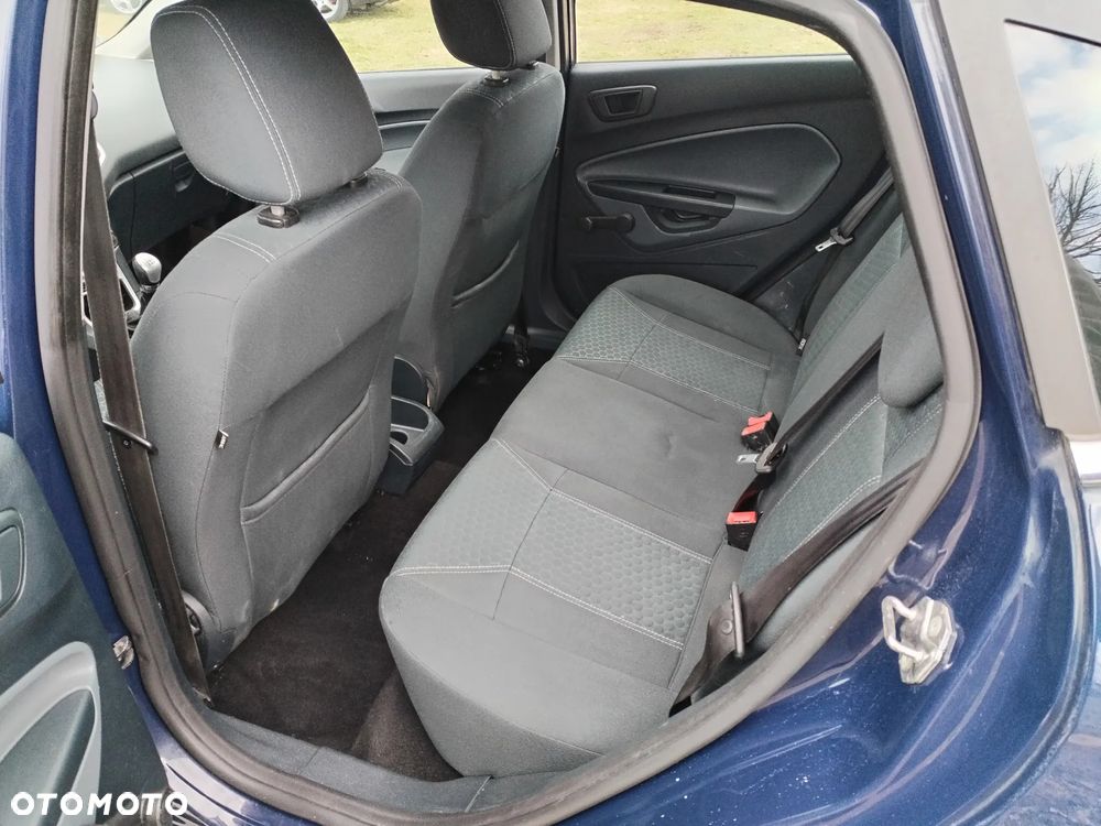 Ford Fiesta - 23