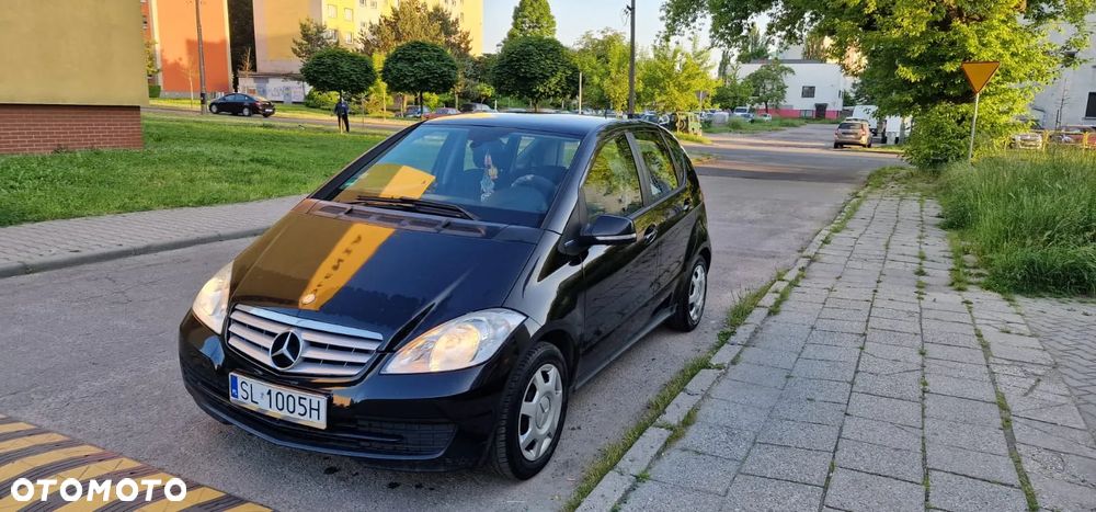 Mercedes-Benz Klasa A 180 BlueEFFICIENCY - 2