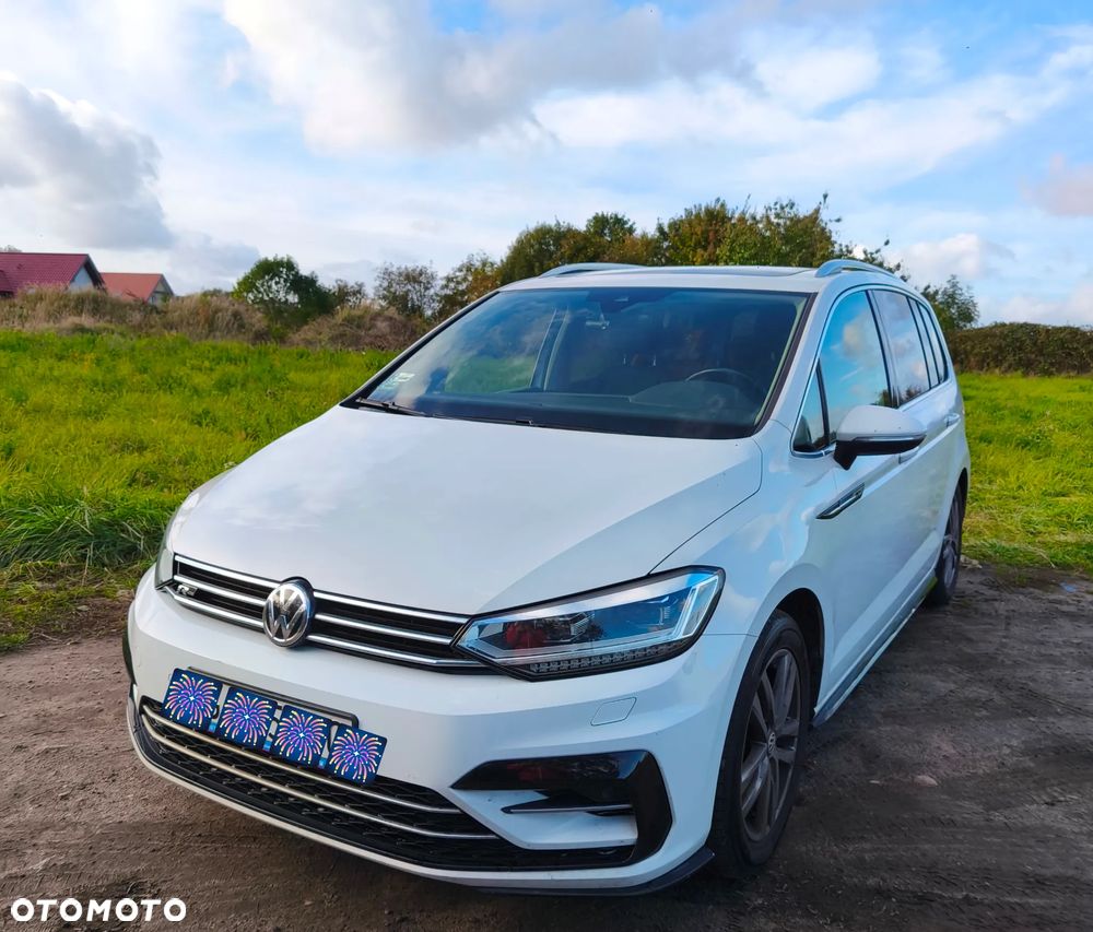 Volkswagen Touran - 1