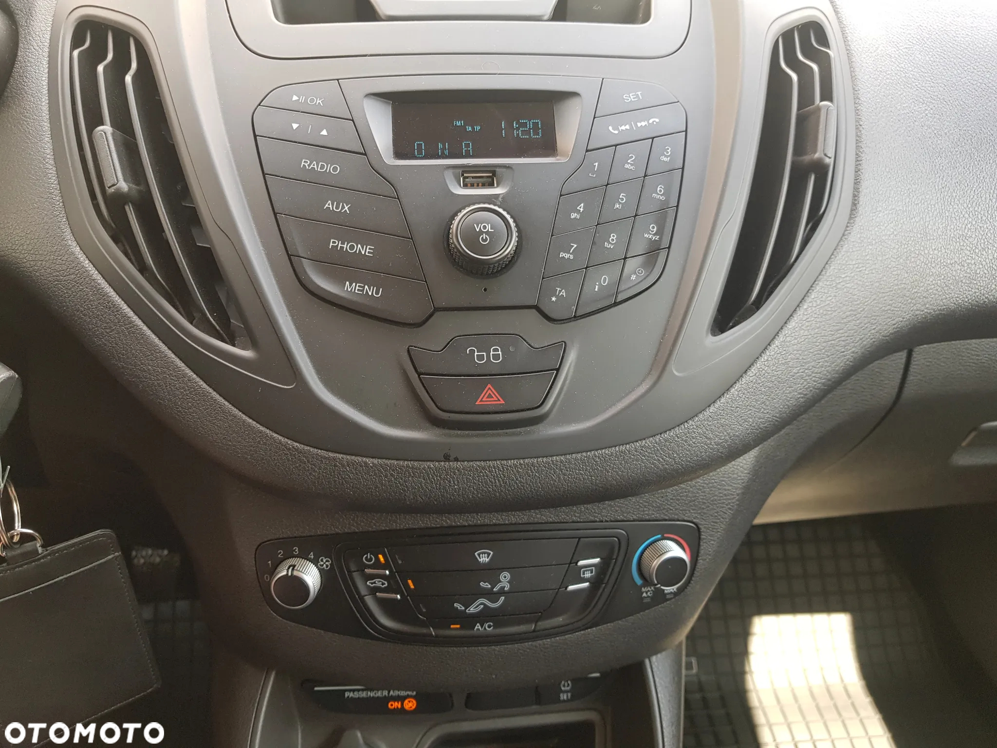 Ford Tourneo Courier 1.5 TDCi Trend - 16