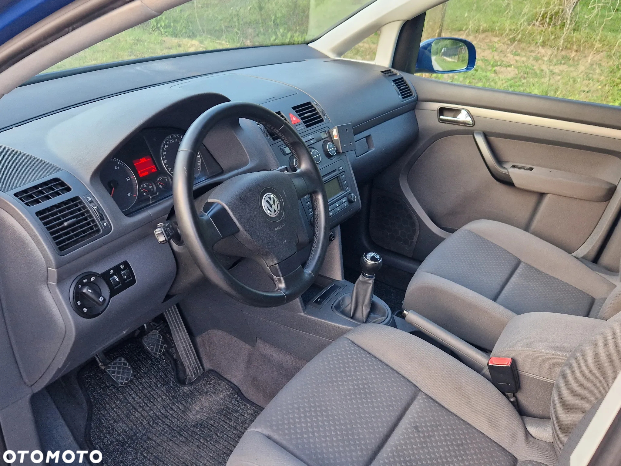 Volkswagen Touran 1.9 TDI Conceptline - 5