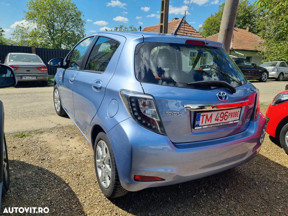 Toyota Yaris 1.5 VVT-i HSD Luna - 6