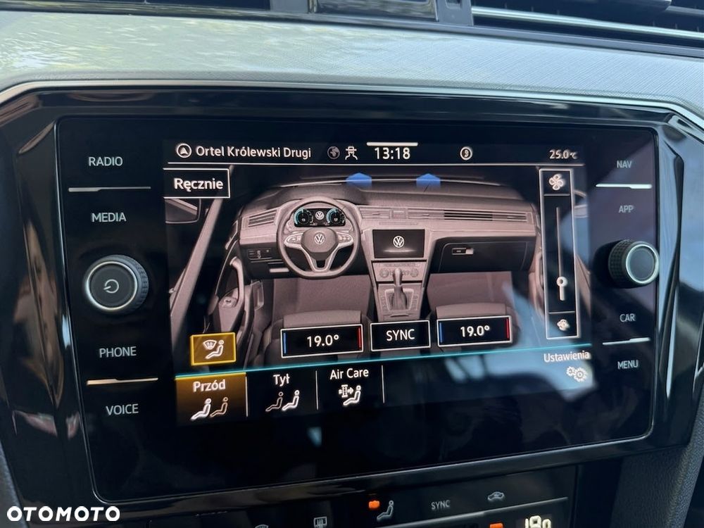 Volkswagen Passat - 10