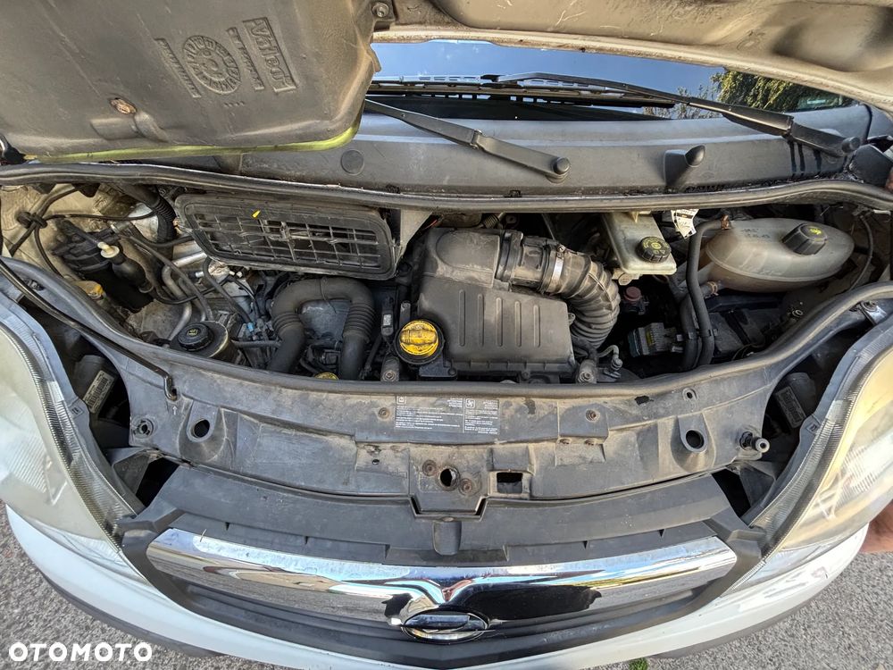 Opel Vivaro - 18