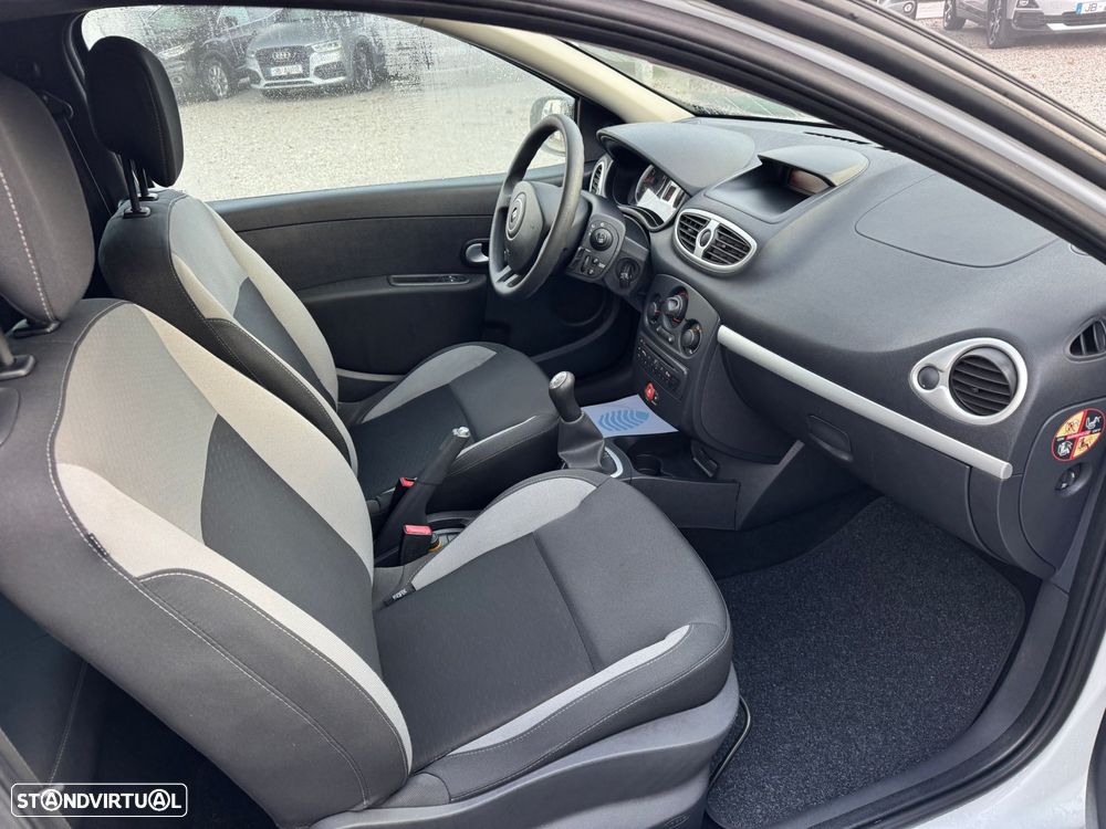 Renault Clio 1.2 16V GT - 9