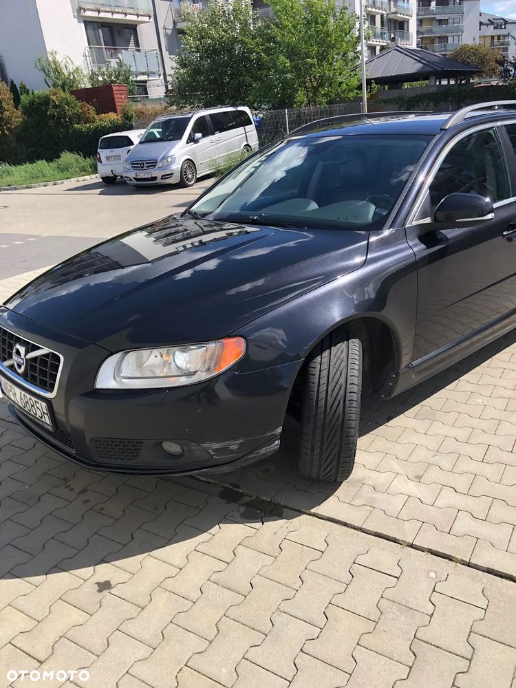 Volvo V70 2013 photo 2