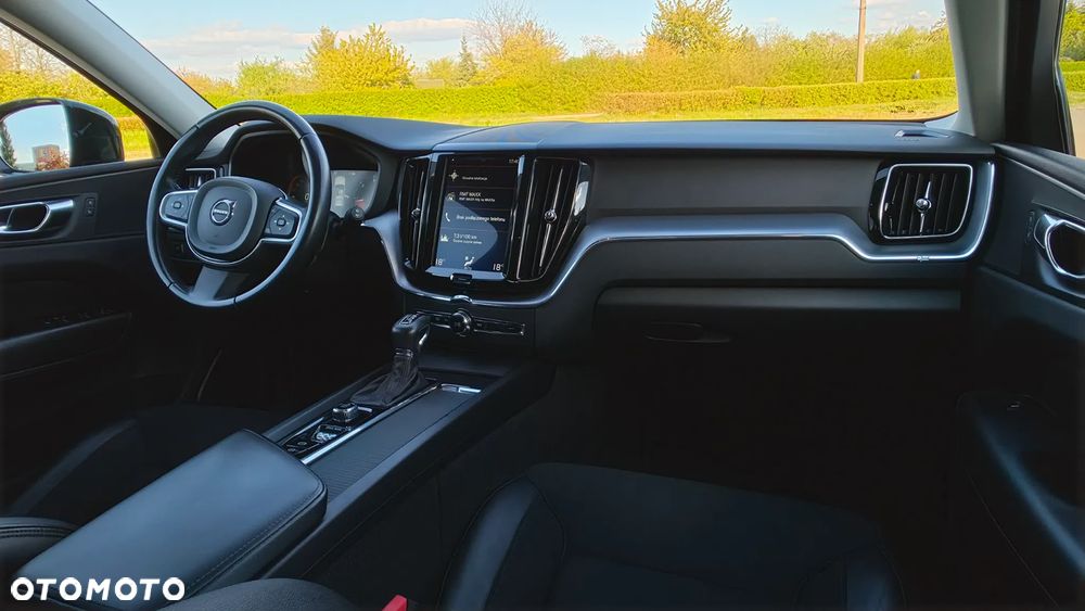 Volvo XC 60 D4 AWD Geartronic Momentum - 23
