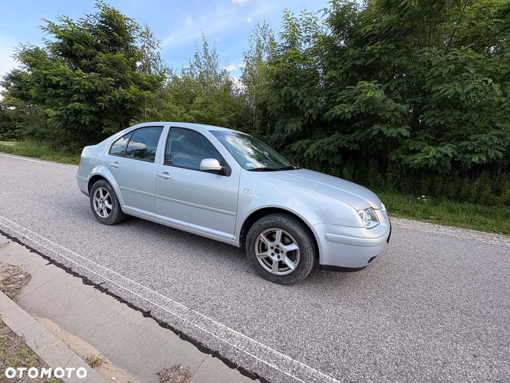 Volkswagen Bora 1.6 Basis - 3