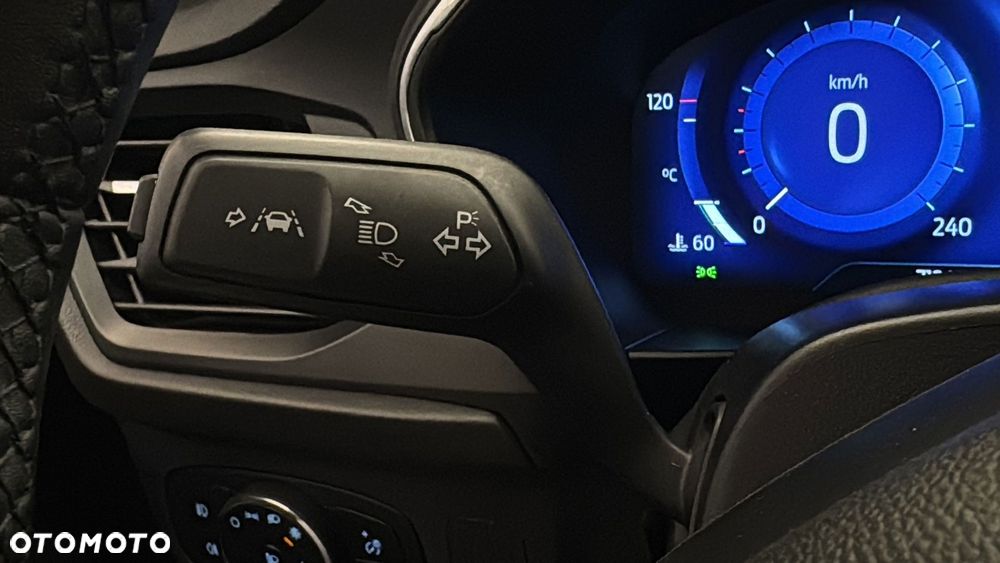 Ford Focus 1.0 EcoBoost mHEV Titanium X - 30