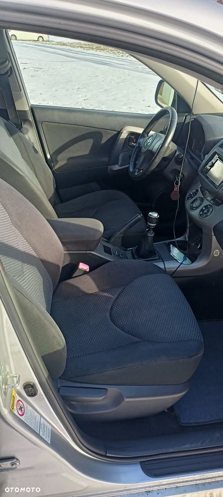 Toyota RAV4 2.2 D-4D Premium - 6