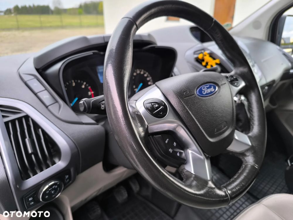 Ford Tourneo Custom 2.0 EcoBlue L2 Titanium - 10