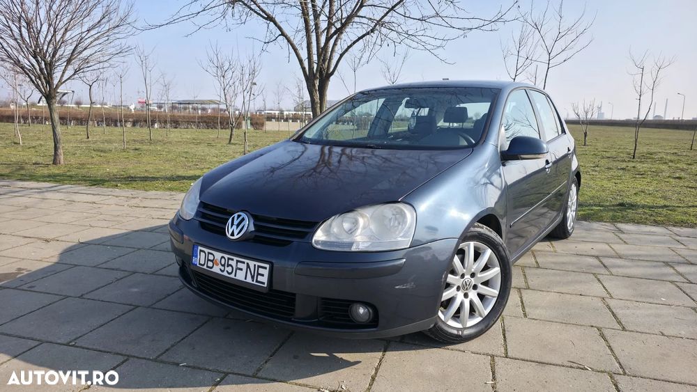 Volkswagen Golf - 2