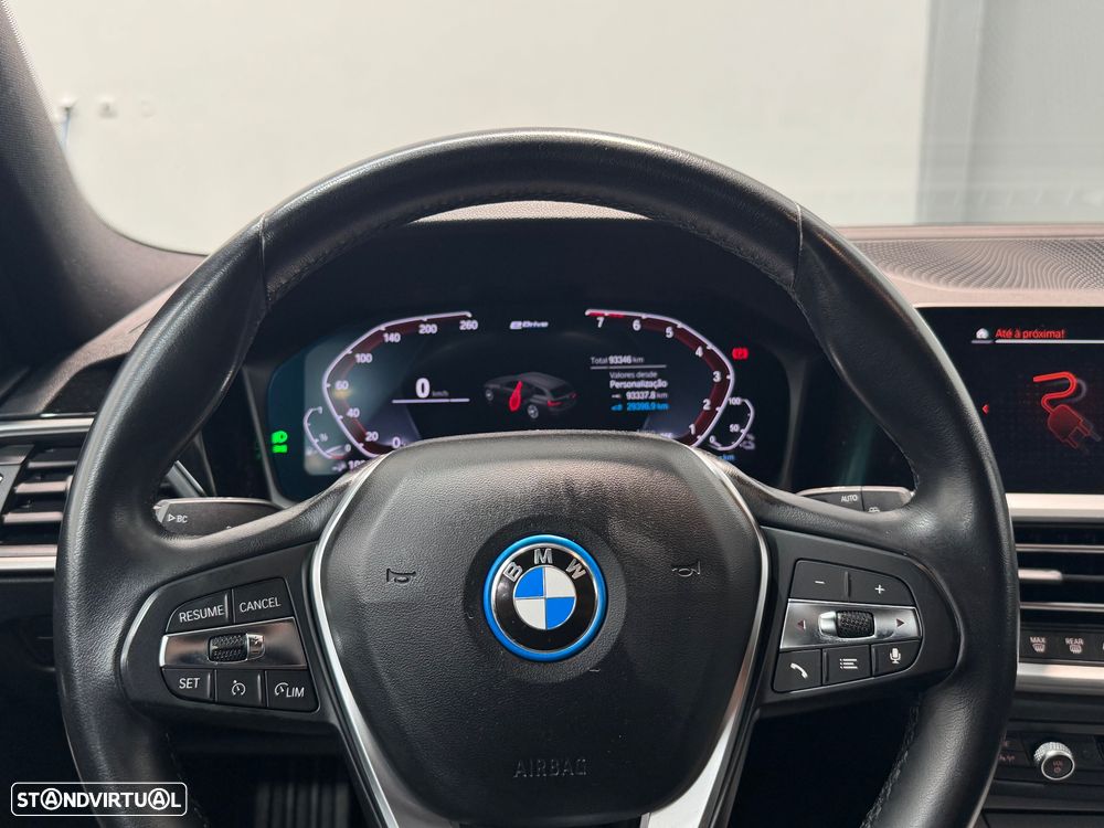 BMW 320 e Auto - 23
