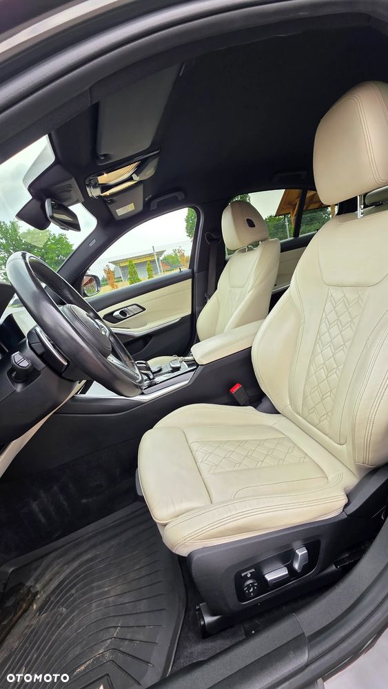 BMW Seria 3 M340d xDrive mHEV sport - 27