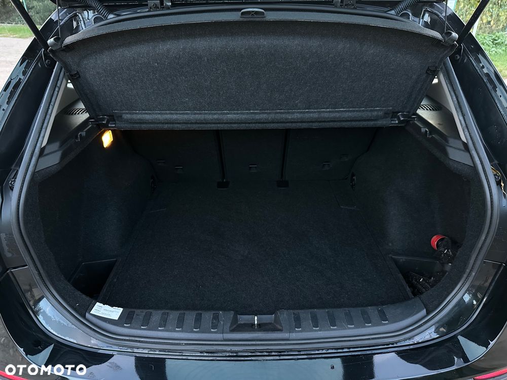BMW X1 xDrive18d xLine - 23