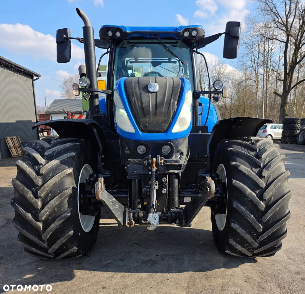 New Holland T7.230 - 18