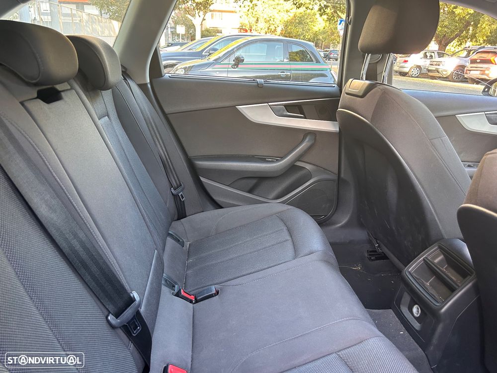 Audi A4 Avant - 12