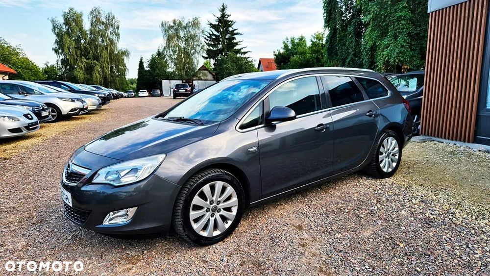 Opel Astra 1.6 T Cosmo - 23