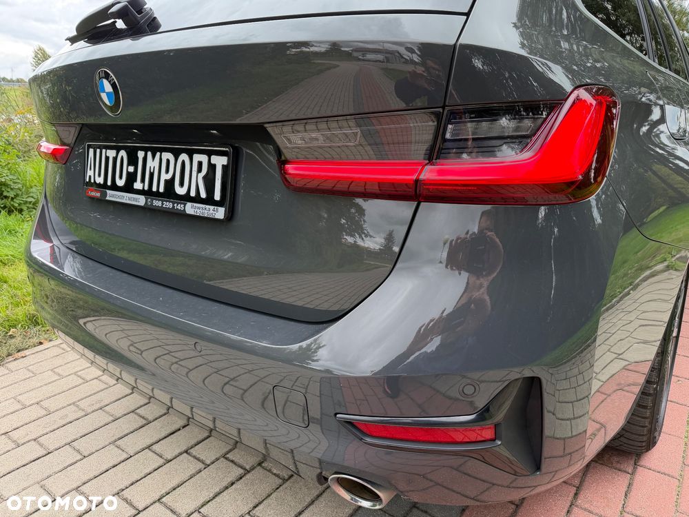 BMW Seria 3 320d Edition Luxury Line Purity - 28