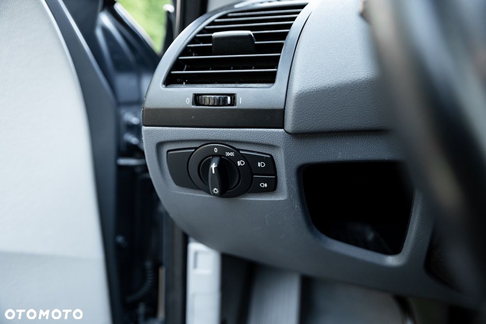 BMW Seria 1 - 30
