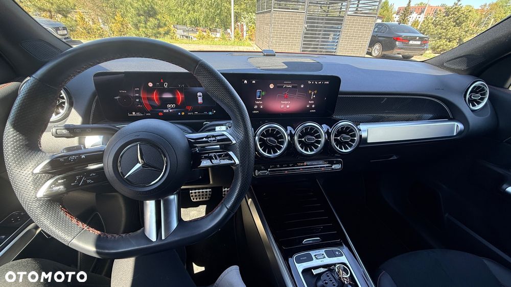 Mercedes-Benz GLB 200 AMG Line 7G-DCT - 10