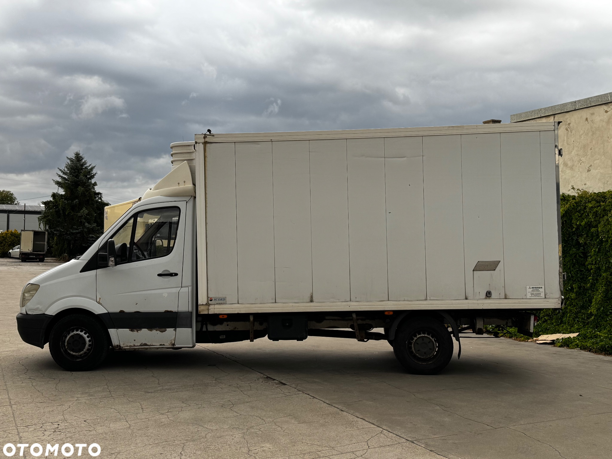 Mercedes-Benz Sprinter - 5