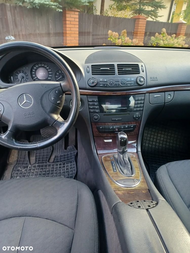 Mercedes-Benz Klasa E - 7