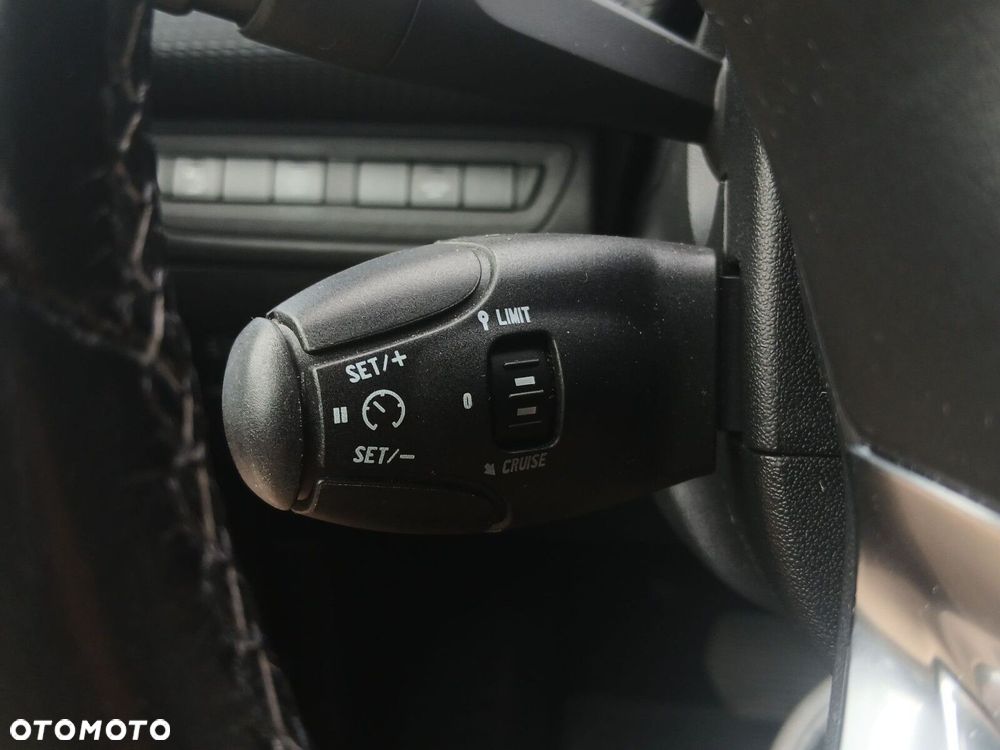 Peugeot 2008 - 22