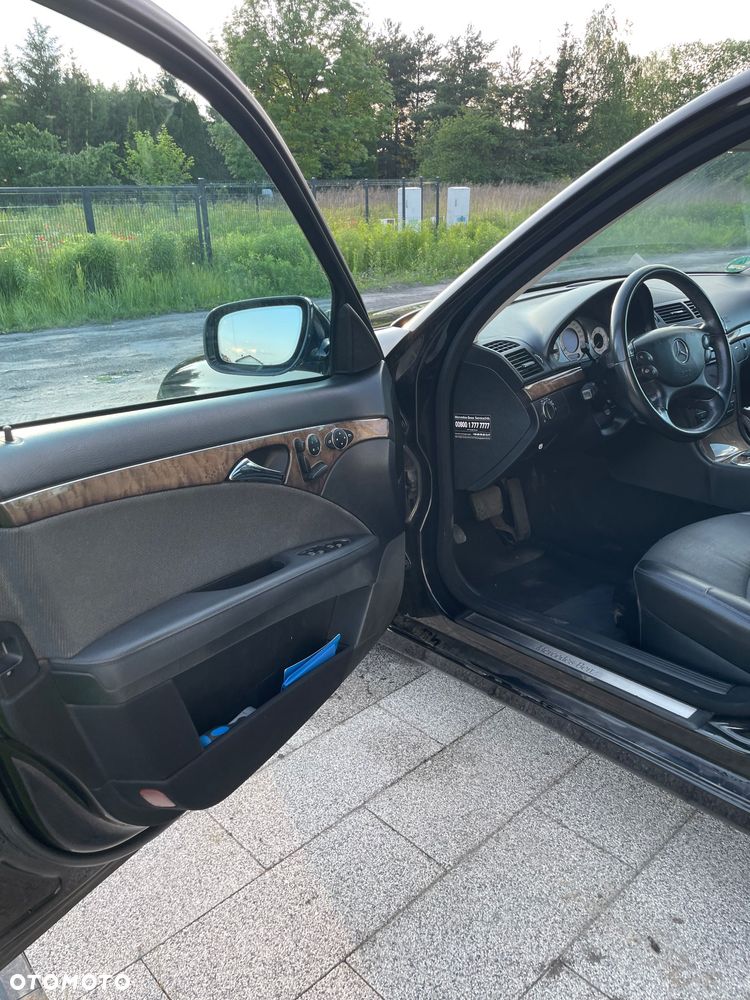 Mercedes-Benz Klasa E 280 CDI 4-Matic Avantgarde - 26