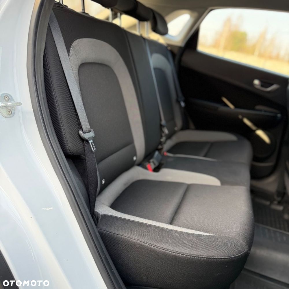 Hyundai Kona - 25