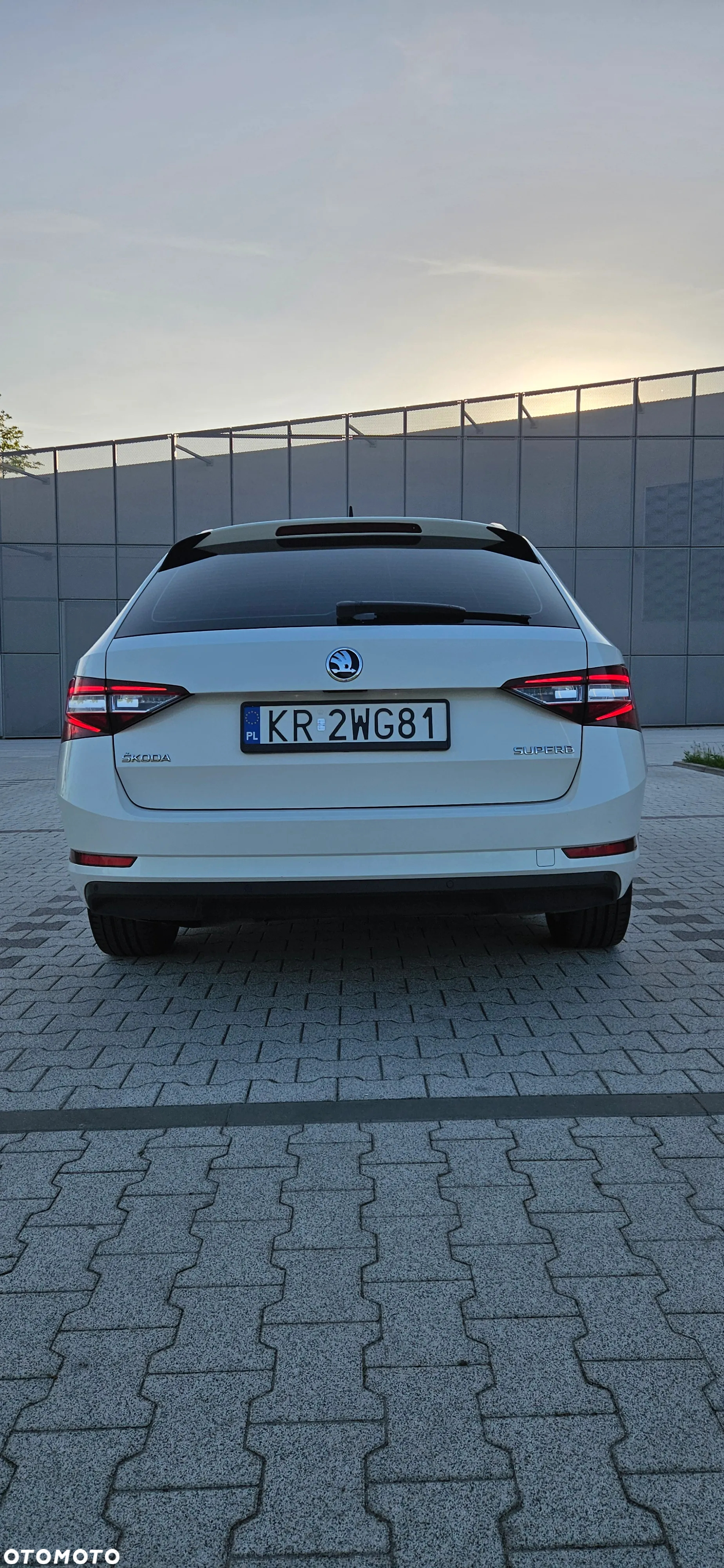 Skoda Superb 1.6 TDI Style - 4