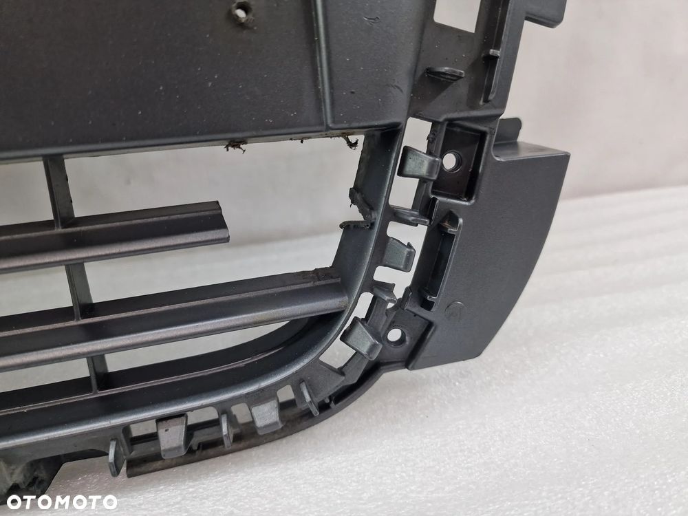 AUDI A3 8P0 LIFT 08- ATRAPA / GRILL PRZEDNI PRZÓD , NR 8P0853651H + 8P0853037 , NR AUKCHI GL764 - 11