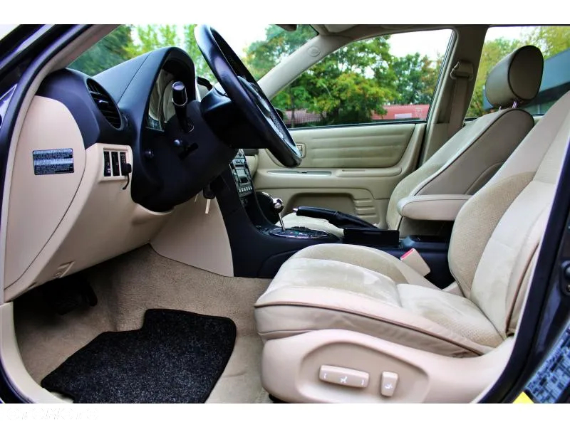 Lexus IS 200 Prestige - 6